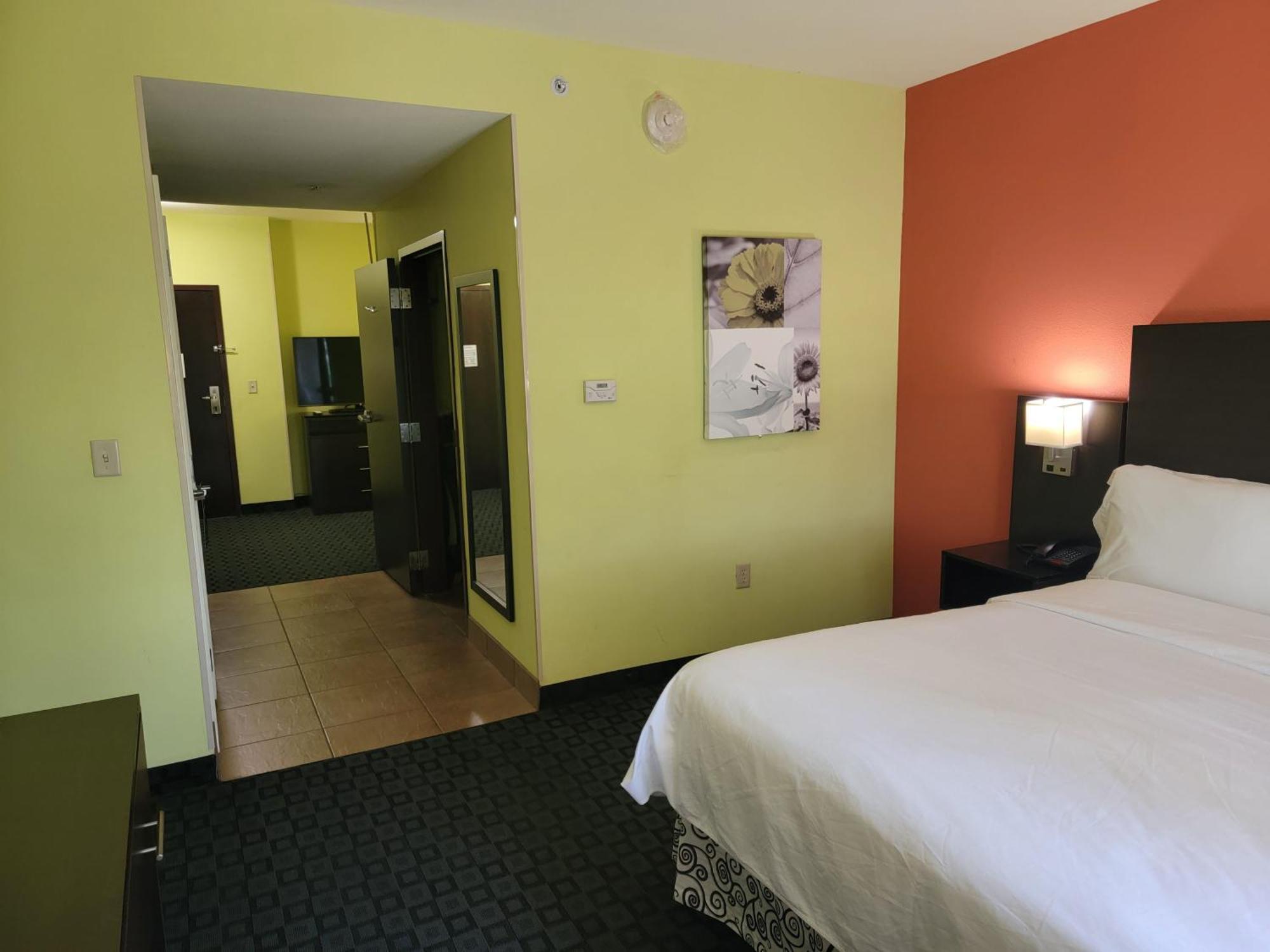 Holiday Inn Garland By Ihg מראה חיצוני תמונה