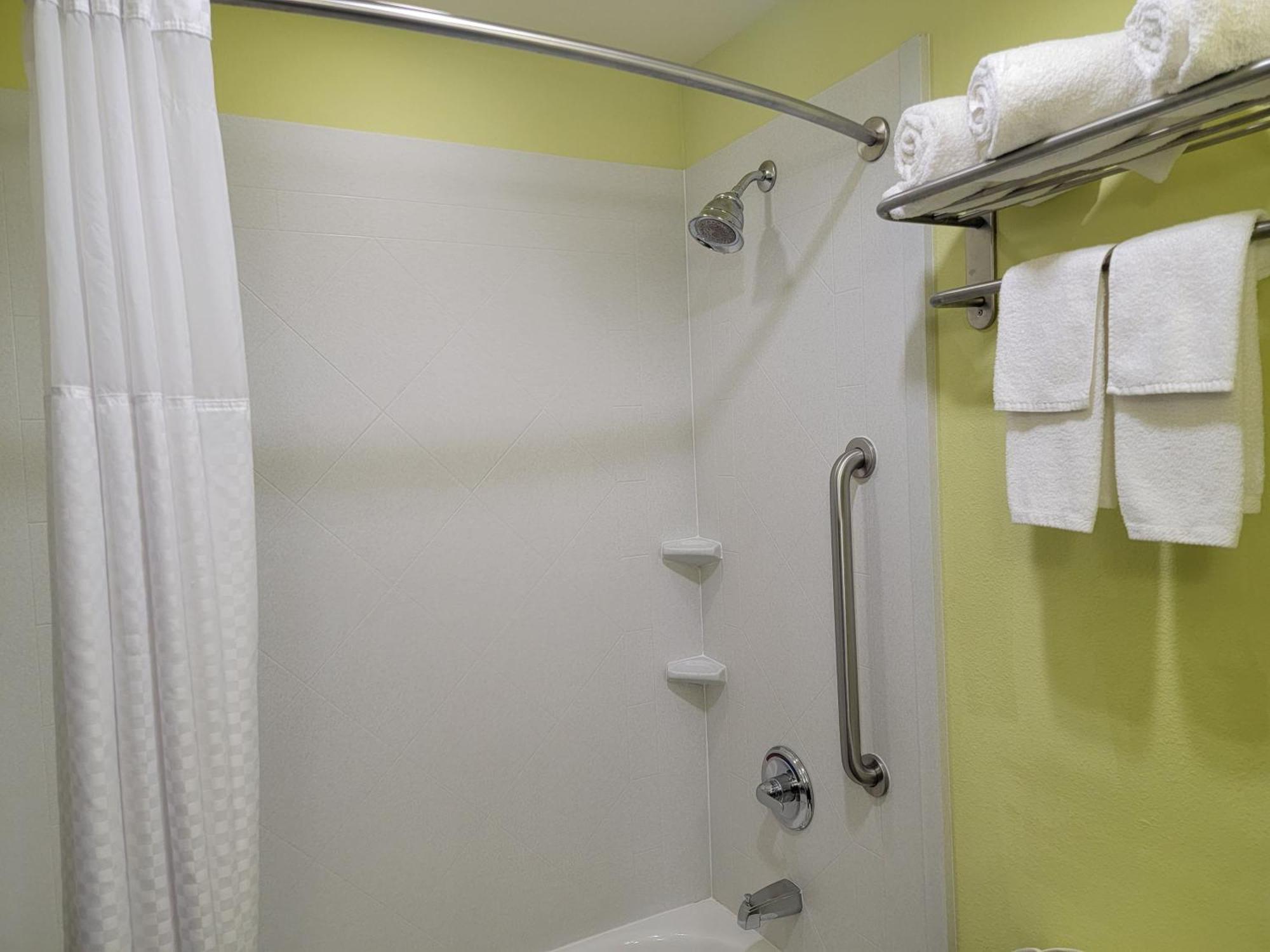 Holiday Inn Garland By Ihg מראה חיצוני תמונה